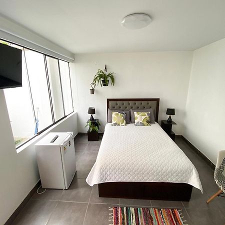 Hermosa Habitacion Independiente Cerca A Miraflores Lima Exterior foto